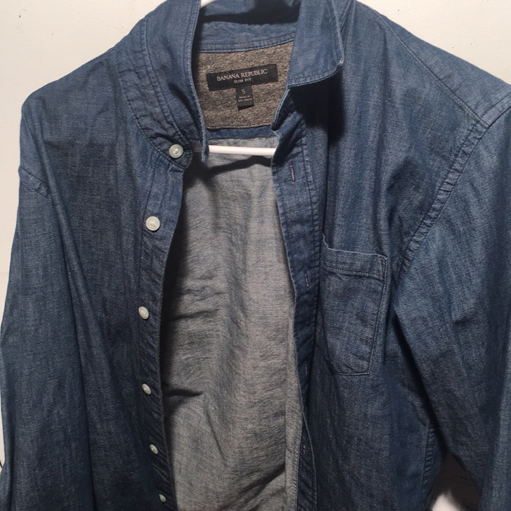 Men’s denim shirt